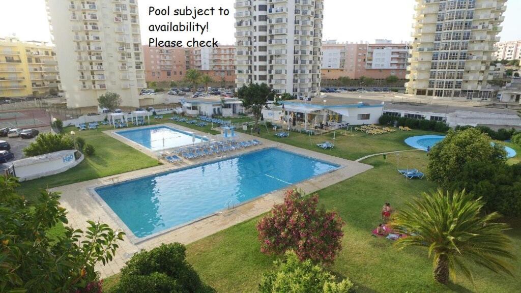 Armacao De Pera Praia Mar Sol Exteriér fotografie